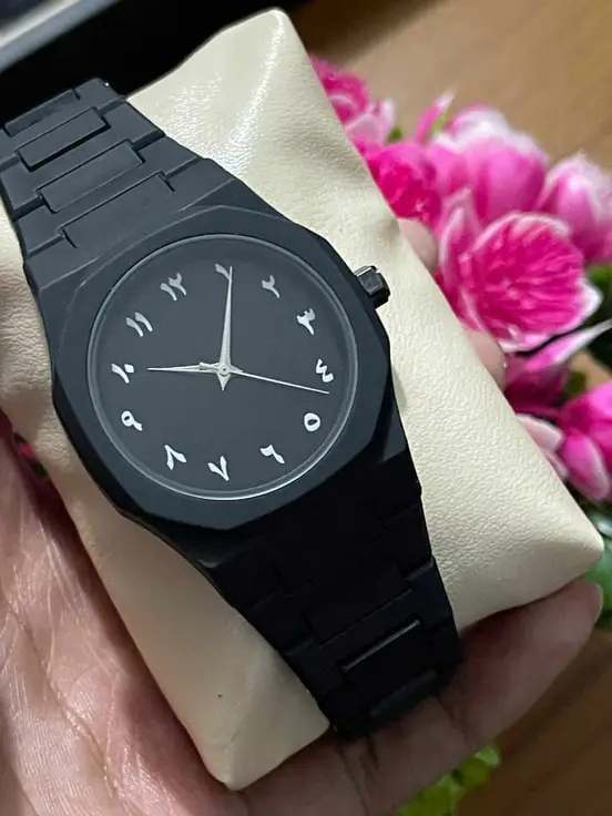 𝐀𝐫𝐚𝐛𝐢𝐜 𝐝𝐢𝐬𝐢𝐭 𝐜𝐚𝐫𝐛𝐨𝐧 𝐟𝐢𝐛𝐞𝐫 𝐛𝐨𝐝𝐲 𝐰𝐚𝐭𝐜𝐡(𝟒𝟔 𝐠𝐦 𝐰𝐞𝐢𝐠𝐡𝐭) = black - White text- Product code- 101